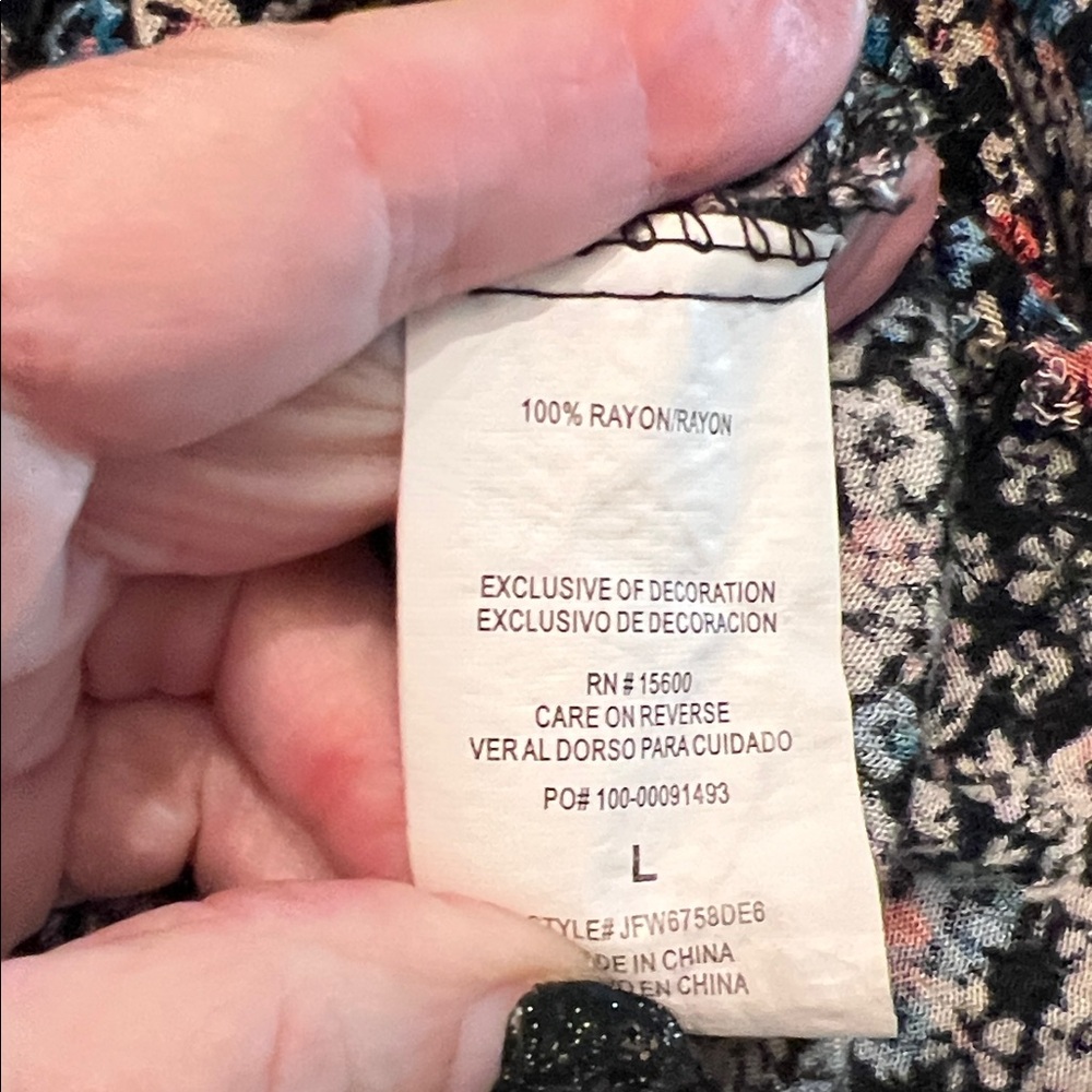 Chic Floral Women's Blouse - Black and Red - Picture 14 of 14